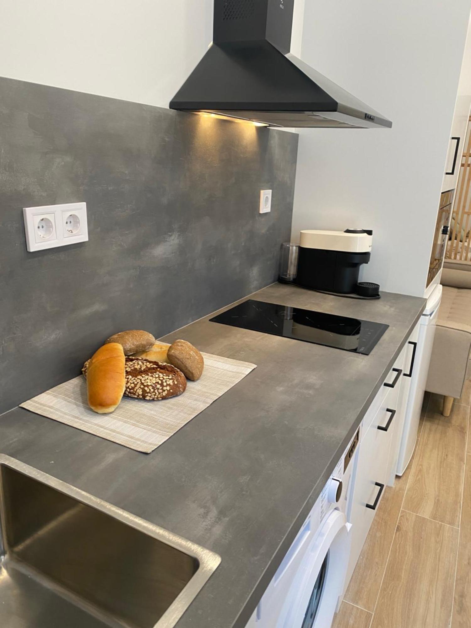 Travel Habitat Cabanyal Lofts Lägenhet Valencia Exteriör bild